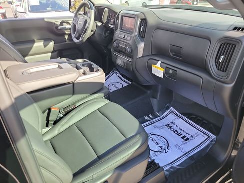 Used 2026 Chevrolet Silverado 1500 W/T image 17