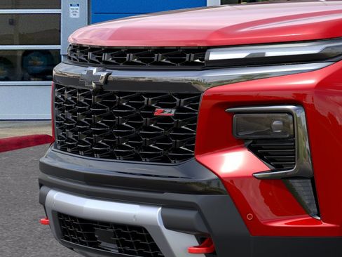 New 2026 Chevrolet Traverse Z71 w/ Enhanced Driving Package image 13