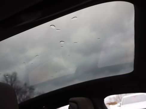 Used 2022 Audi e-tron GT Premium Plus w/ Performance Package image 17