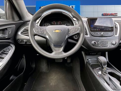 Used 2024 Chevrolet Malibu LT image 8