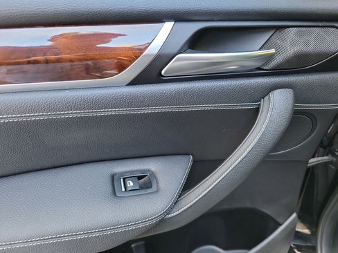 Used 2017 BMW X3 xDrive28i image 25