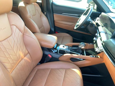 Used 2024 Kia Telluride SX X-Pro image 12