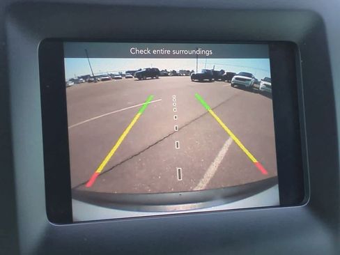 Used 2019 Jeep Cherokee Latitude w/ Popular Appearance Group image 27