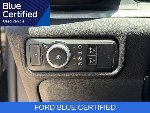 Used 2023 Ford Explorer XLT w/ Equipment Group 202A RWD image 8