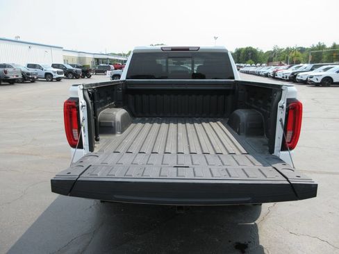 Used 2019 GMC Sierra 1500 SLT w/ SLT Premium Package AWD/4WD image 7