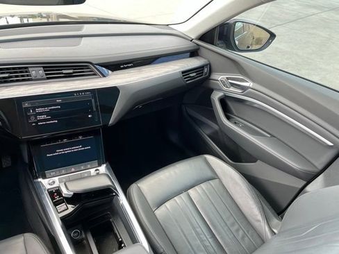 Used 2021 Audi e-tron Premium w/ Convenience Plus Package AWD/4WD image 12