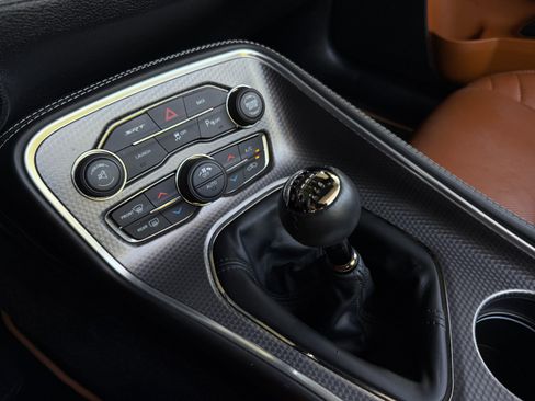 Used 2015 Dodge Challenger SRT Hellcat image 46