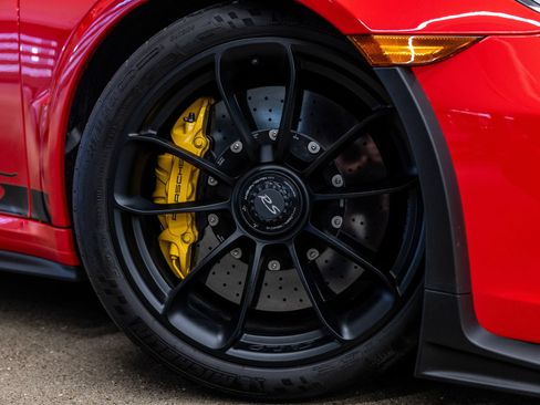 Certified 2019 Porsche 911 GT3 RS RWD image 18