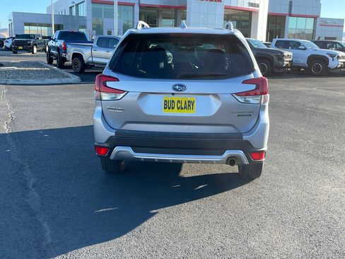 Used 2023 Subaru Forester Touring w/ Popular Package #3 AWD/4WD image 4