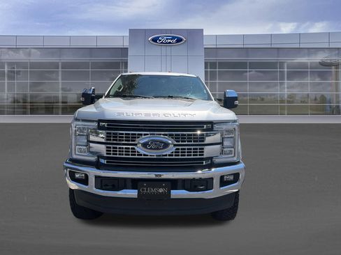 Used 2017 Ford F250 XLT w/ XLT Value Package AWD/4WD image 5