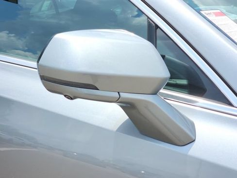 Used 2025 Cadillac XT4 Premium Luxury FWD image 13