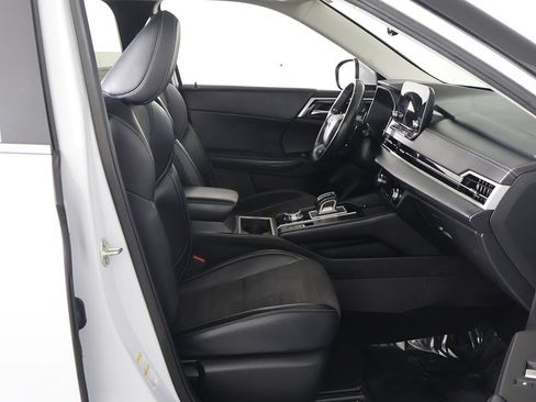 Used 2024 Mitsubishi Outlander SE AWD/4WD image 27