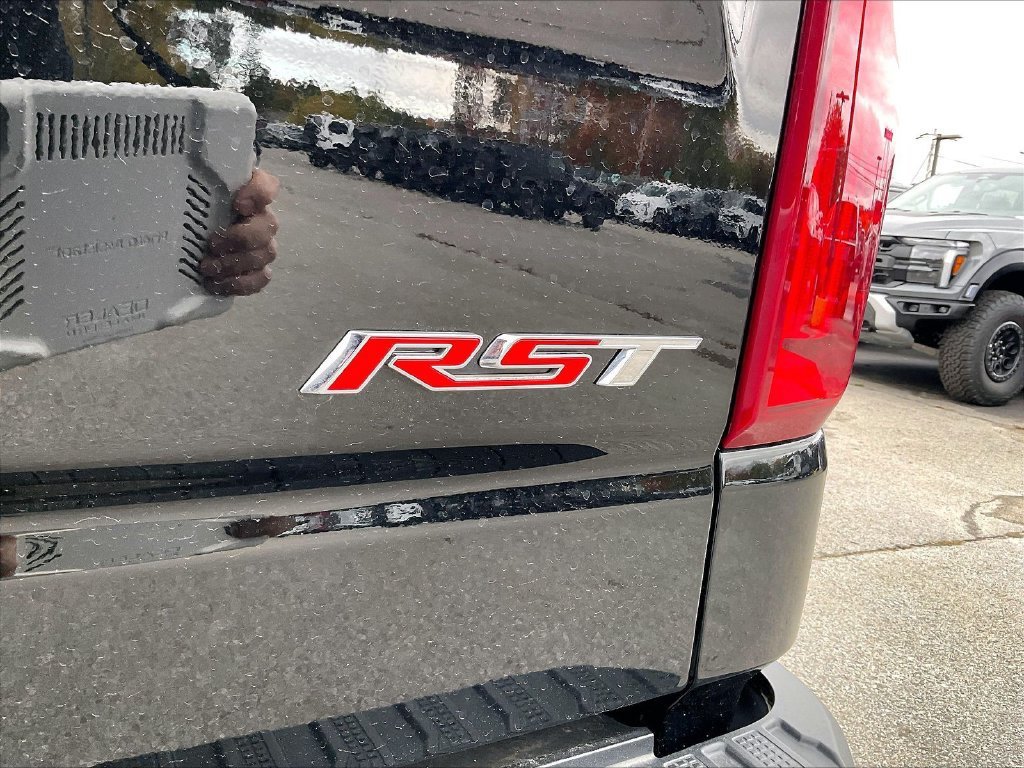Used 2026 Chevrolet Silverado 1500 RST AWD/4WD image 27