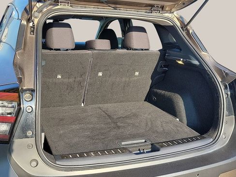 Used 2025 Nissan Kicks SV w/ Illumination Package FWD image 8