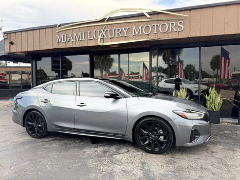 Used 2023 Nissan Maxima SR w/ Sport Mat Group FWD image 1