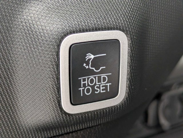 Certified 2026 Jeep Grand Cherokee Summit w/ Obsidian Package AWD/4WD image 10