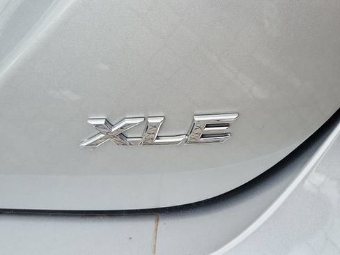Used 2023 Toyota Camry XLE FWD image 5