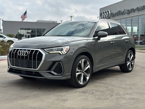 Used 2020 Audi Q3 2.0T Premium Plus image 3