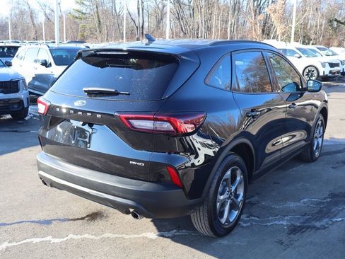Used 2025 Ford Escape ST-Line Select AWD/4WD image 4