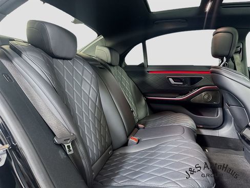 Used 2022 Mercedes-Benz S 580 S 580 image 34