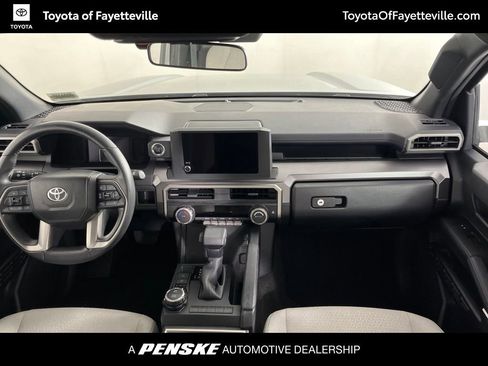 Certified 2025 Toyota 4Runner SR5 AWD/4WD image 16
