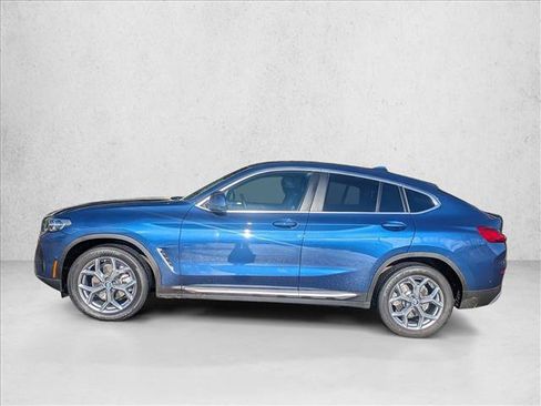 Used 2024 BMW X4 xDrive30i w/ Premium Package image 9