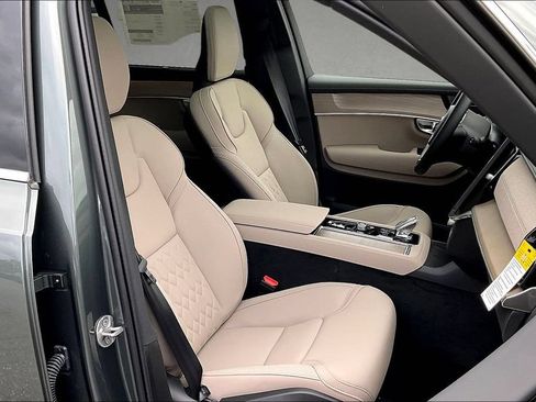 New 2027 Volvo XC90 B6 Plus AWD/4WD image 12
