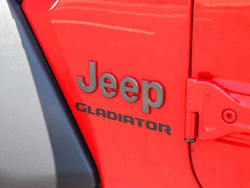 Used 2022 Jeep Gladiator Rubicon AWD/4WD image 13