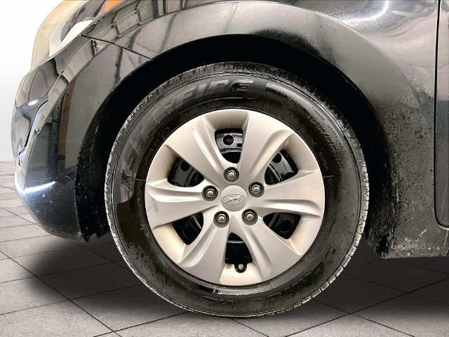 Used 2016 Hyundai Elantra SE FWD image 9