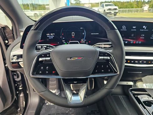 New 2026 Cadillac Lyriq V AWD/4WD image 25