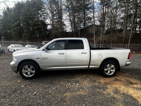 Used 2017 RAM 1500 Big Horn image 4