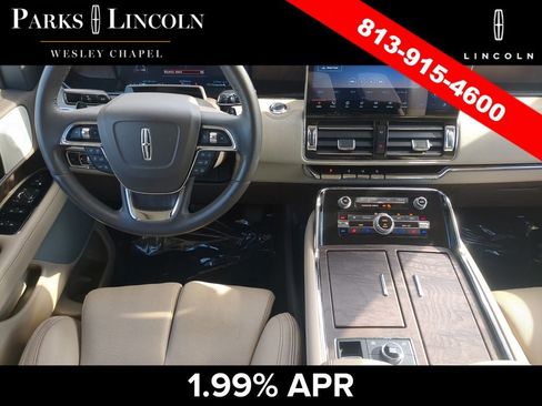 Certified 2022 Lincoln Navigator L Reserve RWD image 12