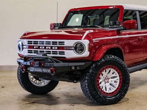 Used 2025 Ford Bronco Heritage Edition AWD/4WD image 18