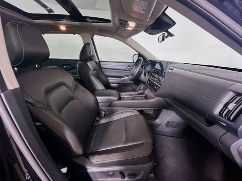 Used 2023 Nissan Pathfinder SL w/ SL Premium Package FWD image 35
