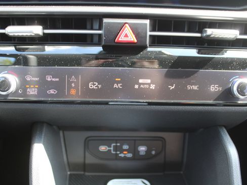 New 2026 Kia Sportage SX FWD image 43