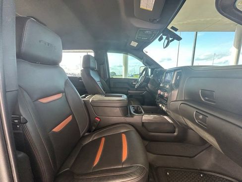 Used 2022 GMC Sierra 2500 AT4 AWD/4WD image 16