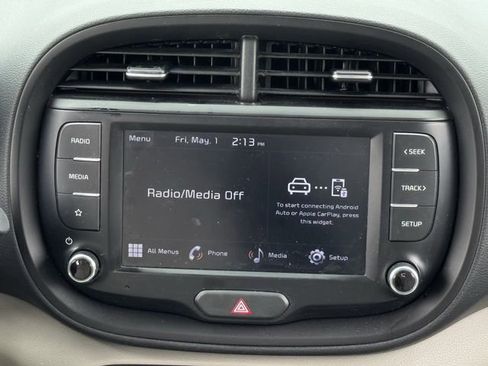 Used 2022 Kia Soul LX FWD image 16