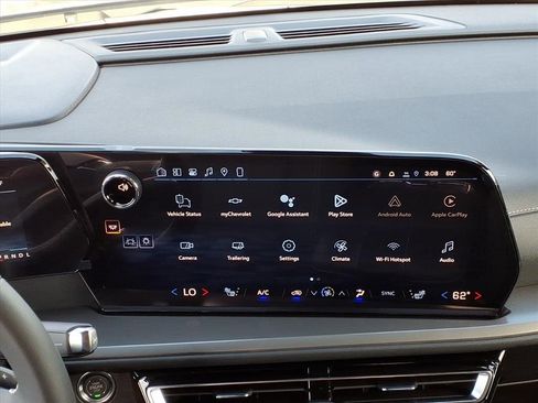 New 2026 Chevrolet Traverse LT image 18