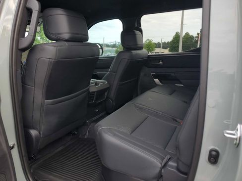 Used 2025 Toyota Tundra Limited AWD/4WD image 11