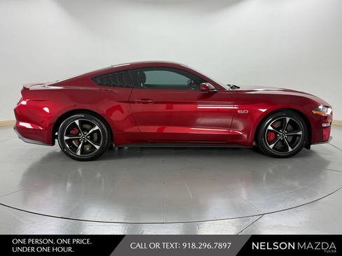 Used 2018 Ford Mustang GT RWD image 5