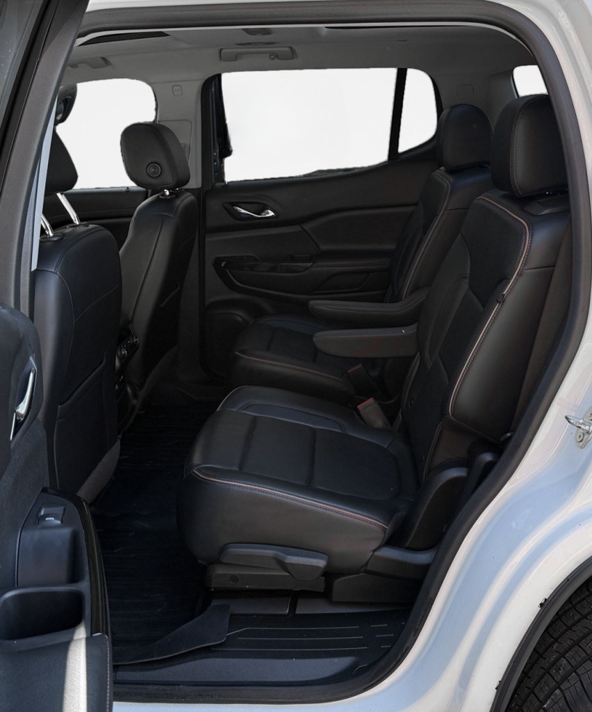 Used 2020 GMC Acadia AT4 w/ GMC Pro Grade Package AWD/4WD image 13