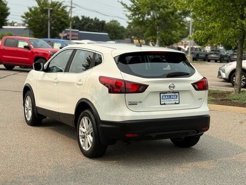 Used 2017 Nissan Rogue Sport S w/ S Appearance Package AWD/4WD image 8