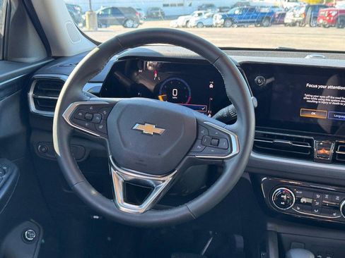 Certified 2025 Chevrolet TrailBlazer LT w/ Convenience Package image 11