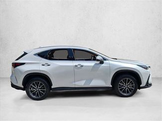 Used 2025 Lexus NX 250 FWD w/ Towing Package (2000 Lbs) video 4