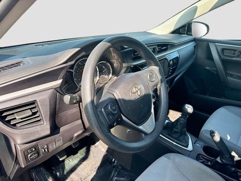 Used 2016 Toyota Corolla L FWD image 9