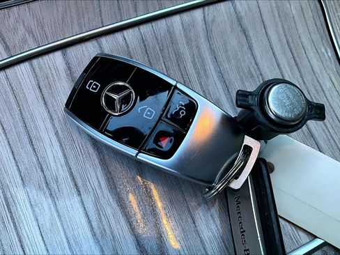 Used 2019 Mercedes-Benz E 450 Cabriolet image 13