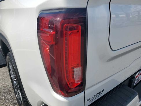 Used 2023 GMC Sierra 1500 Denali Ultimate AWD/4WD image 13