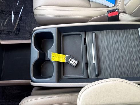 Used 2023 Honda Odyssey Touring image 25