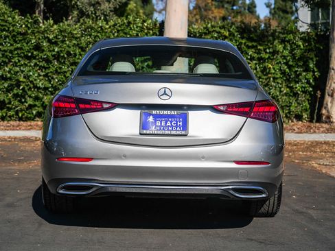 Used 2023 Mercedes-Benz C 300 Sedan image 7