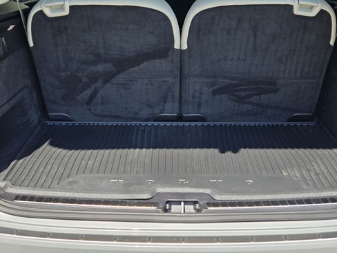 Certified 2025 Volvo XC90 B5 Ultra w/ Protection Package Premier image 45